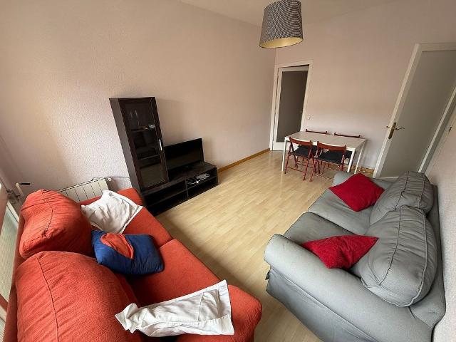 Piso en alquiler en calle Del Camp, Barcelona, de 135 m² 4 habitaciones por 2.300