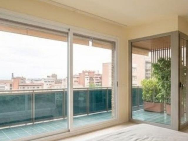 Piso en alquiler en calle Del Camp D'en Vidal, Barcelona, de 161 m² 4 habitaciones por 2.250