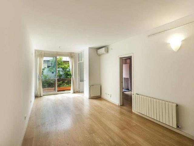 Piso en alquiler en calle Del Cardenal Vives i Tutó, Barcelona, de 66 m² 3 habitaciones por 1.649