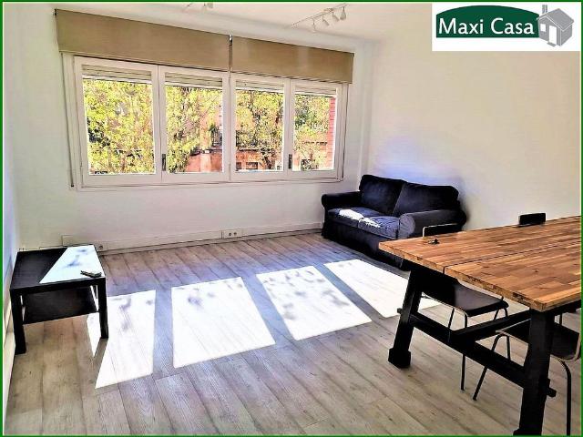 Piso en alquiler en calle Del Cardenal Reig, Barcelona, de 60 m² 1 habitación por 1.032