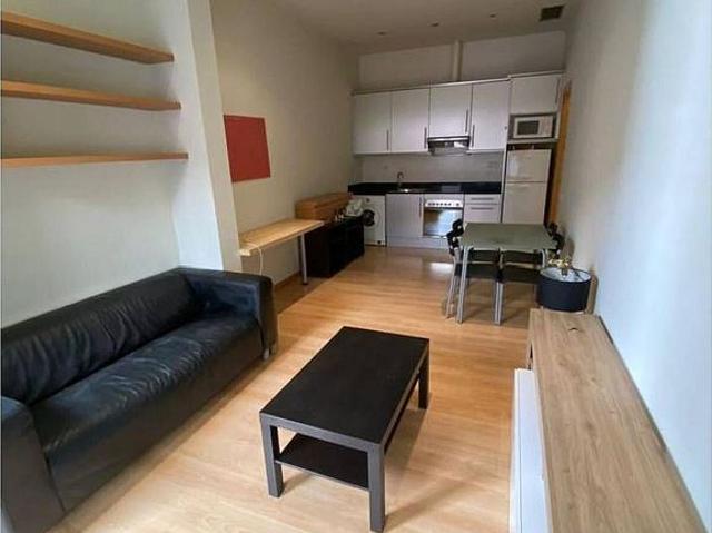 Piso en alquiler en calle Del Carme, Badalona, de 41 m² 1 habitación por 1.190