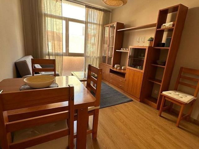 Piso en alquiler en calle Del Conde de Güell, Barcelona, de 49 m² 1 habitación por 840