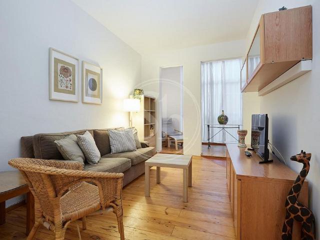 Piso en alquiler en calle Del Congost, Barcelona, de 56 m² 2 habitaciones por 1.300