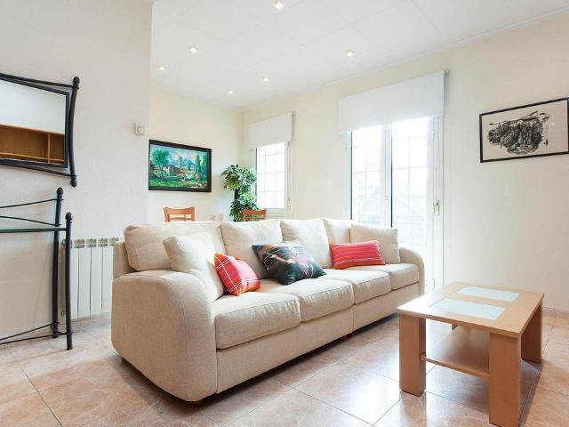 Piso en alquiler en calle Del Consell de Cent, Barcelona, de 65 m² 3 habitaciones por 1.600