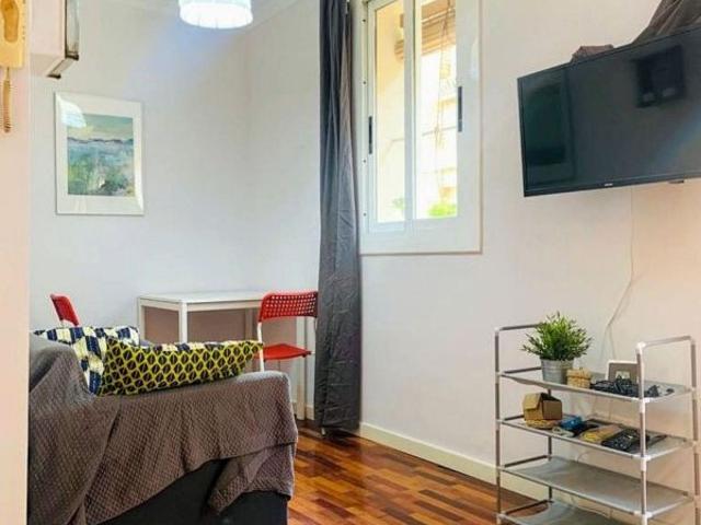 Piso en alquiler en calle Del Doctor Giné i Partagàs, Barcelona, de 31 m² 1 habitación por 1.000