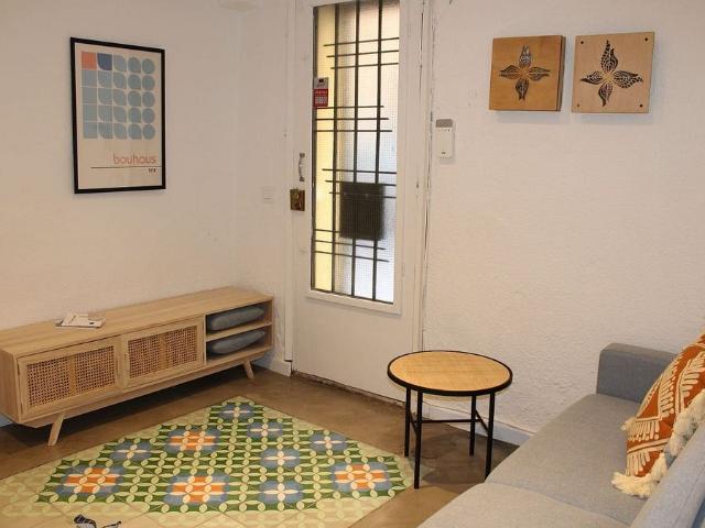 Piso en alquiler en calle Del Doctor Giné i Partagàs, Barcelona, de 38 m² 1 habitación por 993