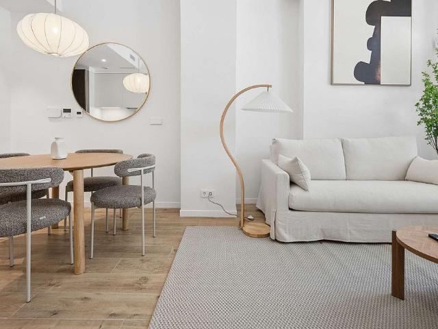 Piso en alquiler en calle Del Doctor Trueta, Barcelona, de 48 m² 1 habitación por 1.371