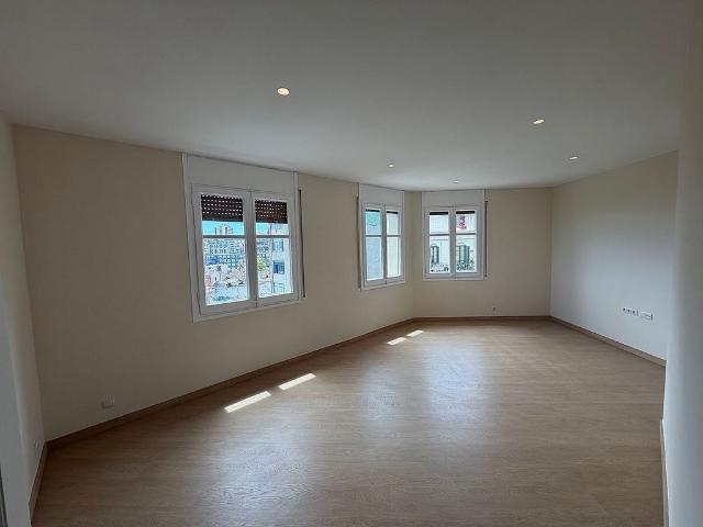 Piso en alquiler en calle Del Dos de Maig, Barcelona, de 94 m² 3 habitaciones por 1.331