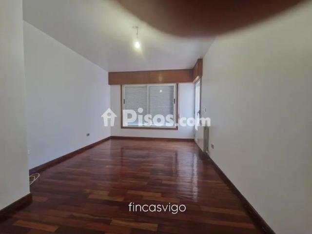 Piso en alquiler en Calle del Escultor Nogueira, 22