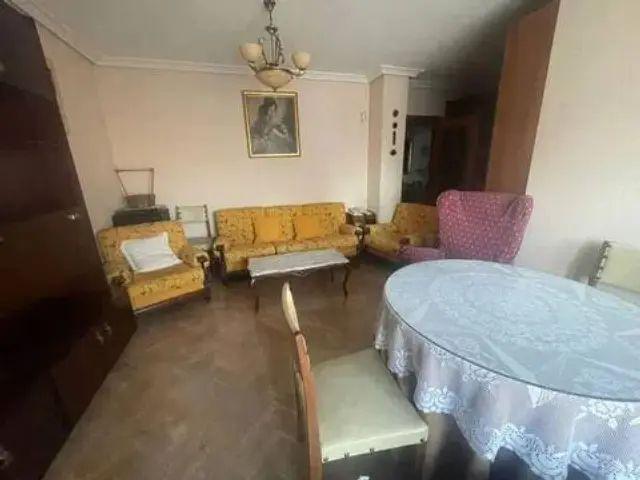 Piso en alquiler en Calle del Maestro Marqués
