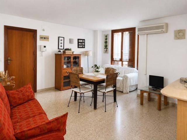 Piso en alquiler en Calle del Mar – Ubicación inmejorable