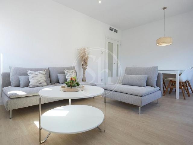 Piso en alquiler en calle Del Marquès de Sentmenat, Barcelona, de 96 m² 3 habitaciones por 2.400