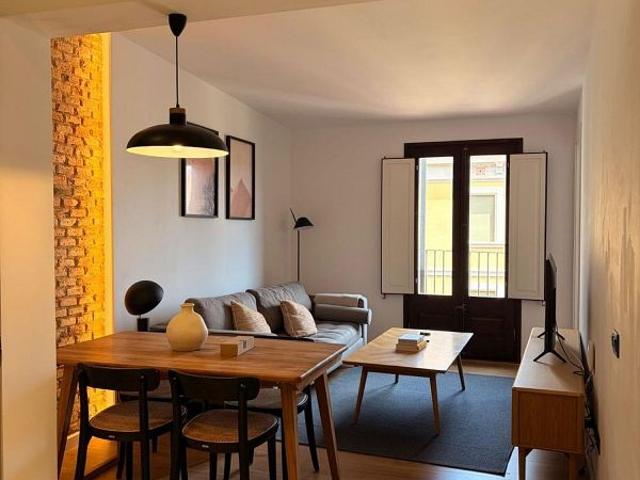 Piso en alquiler en calle Del Notariat, Barcelona, de 57 m² 2 habitaciones por 1.179