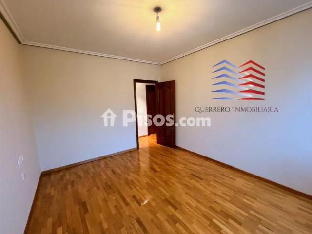 Piso en alquiler en Calle del Paseo