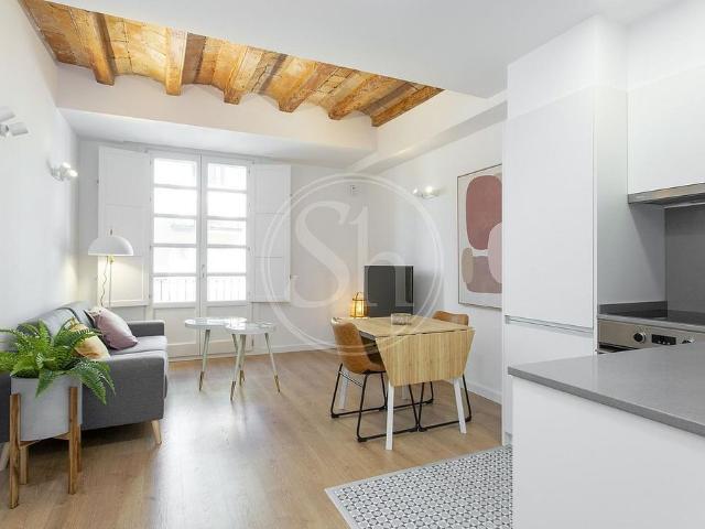 Piso en alquiler en calle Del Príncep de Viana, Barcelona, de 56 m² 2 habitaciones por 1.395