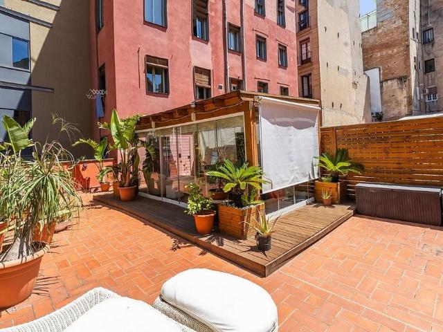 Piso en alquiler en calle Del Rec Comtal, Barcelona, de 57 m² 1 habitación por 1.841