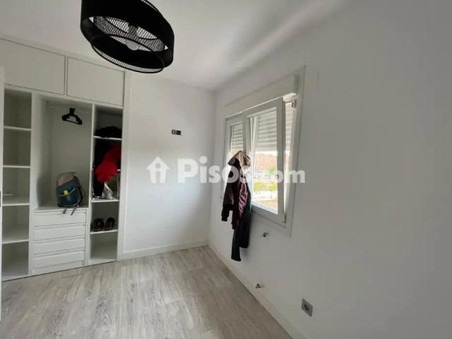 Piso en alquiler en Calle del Río Alberche