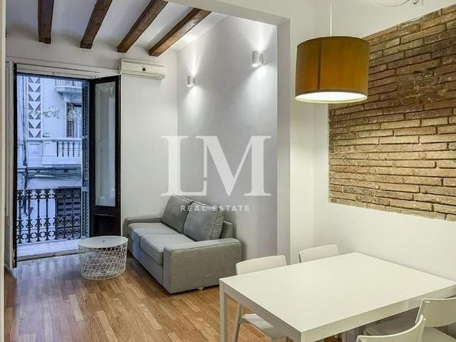 Piso en alquiler en calle Del Roser, Barcelona, de 45 m² 1 habitación por 1.335