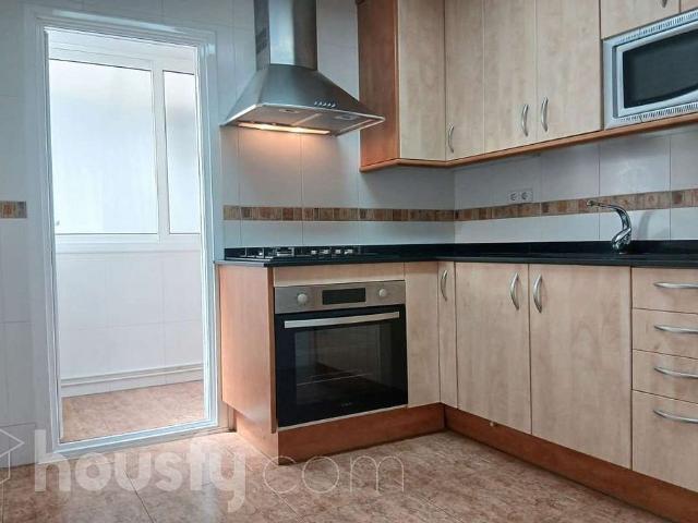 Piso en alquiler en calle Del Sagrament, Sant Feliu de Llobregat, de 83 m² 2 habitaciones por 783