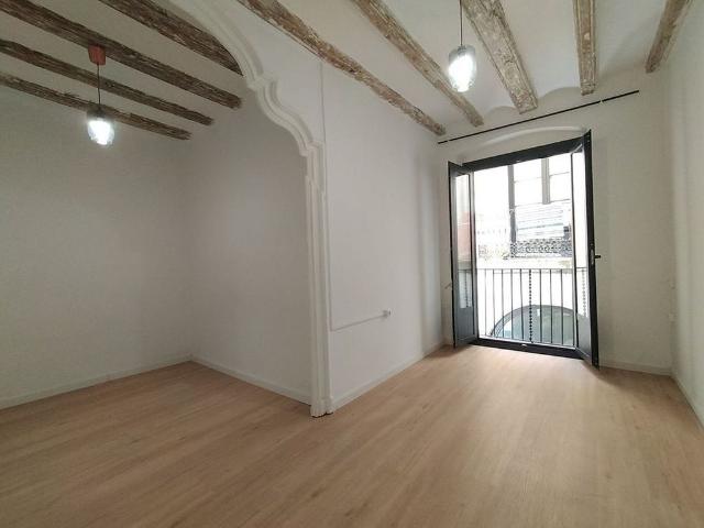 Piso en alquiler en calle Dels Flassaders, Barcelona, de 40 m² 1 habitación por 685