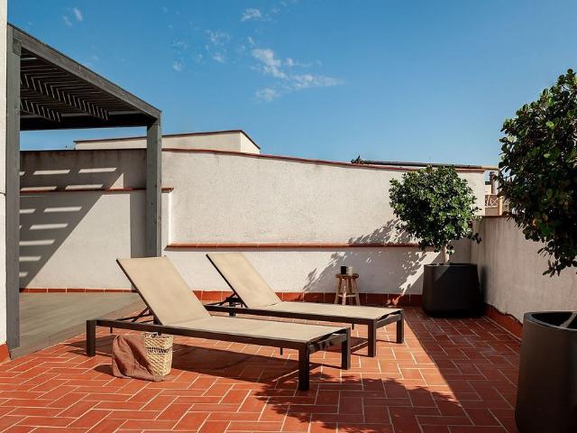 Piso en alquiler en calle Dels Flassaders, Barcelona, de 81 m² 2 habitaciones por 2.590