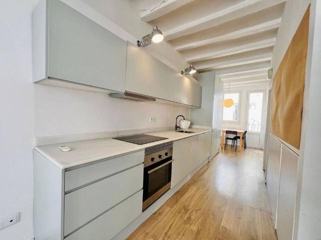 Piso en alquiler en calle Dels Mestres Casals i Martorell, Barcelona, de 42 m² 1 habitación por 935