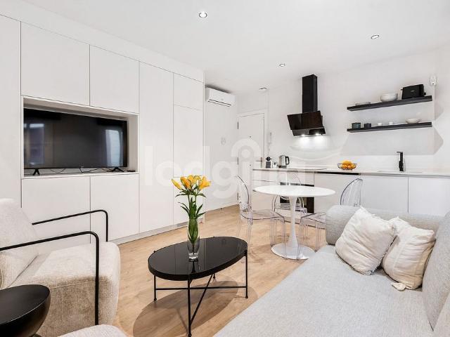 Piso en alquiler en calle Dels Pescadors, Barcelona, de 35 m² 1 habitación por 1.995