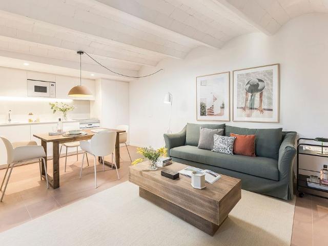 Piso en alquiler en calle D'en Xuclà, Barcelona, de 58 m² 1 habitación por 2.375