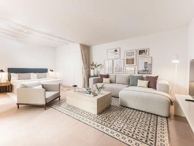 Piso en alquiler en calle D'en Xuclà, Barcelona, de 71 m² 1 habitación por 3.000