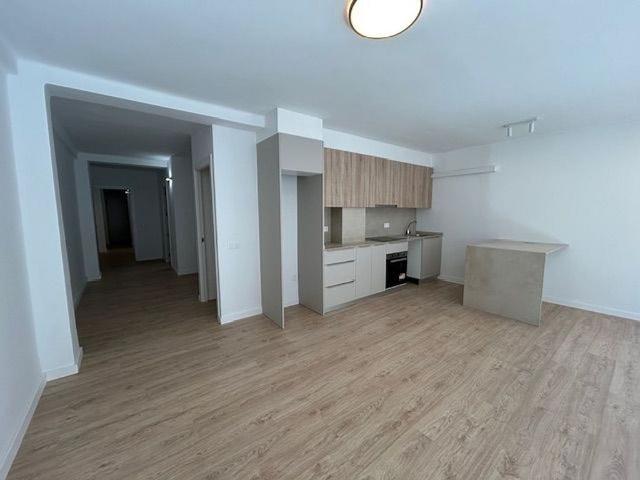 Piso en alquiler en calle D'en Canyelles, Tarragona, de 99 m² 3 habitaciones por 1.020