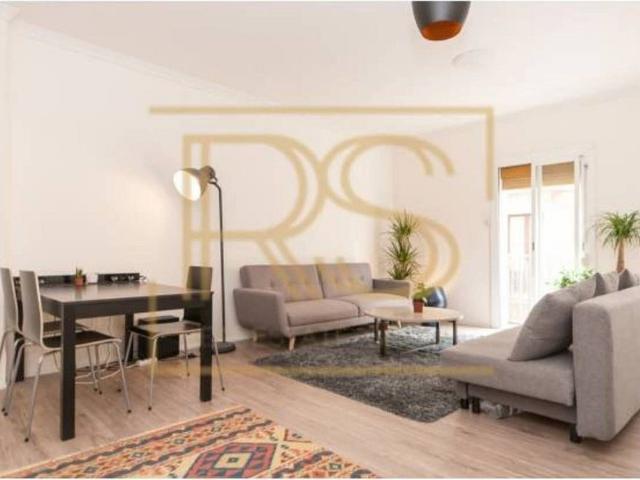 Piso en alquiler en calle D'en Robador, Barcelona, de 65 m² 2 habitaciones por 1.450