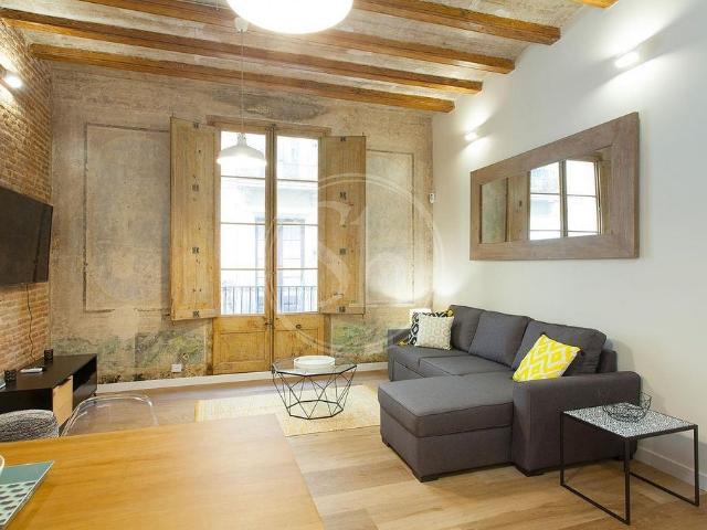 Piso en alquiler en calle D'en Rull, Barcelona, de 59 m² 1 habitación por 1.325