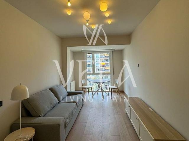Piso en alquiler en calle D'entença, Barcelona, de 75 m² 3 habitaciones por 2.250