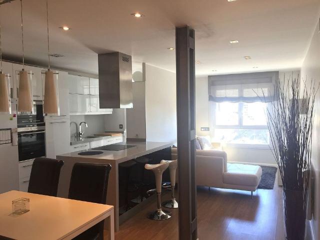 Piso en alquiler en calle Diagonal, Barcelona, de 78 m² 3 habitaciones por 1.570