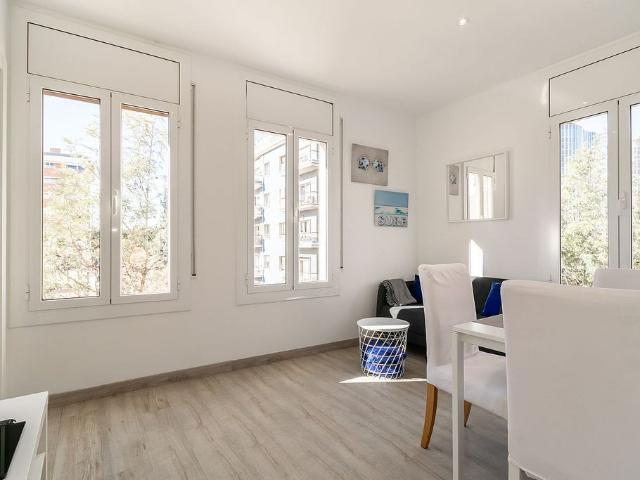 Piso en alquiler en calle Dolors Masferrer, Barcelona, de 58 m² 3 habitaciones por 1.950