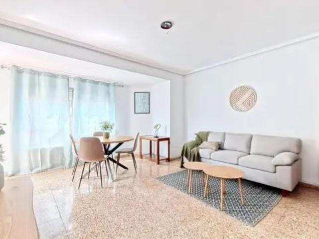 Piso en alquiler en Calle Dr Peset Aleixandre