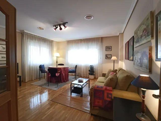 Piso en alquiler en Calle Fernando Mirand