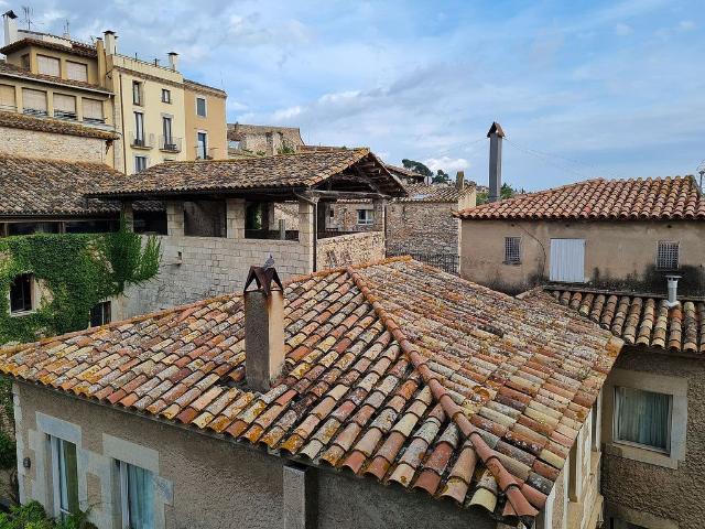 Piso en alquiler en calle Força, Girona, de 56 m² 3 habitaciones por 746