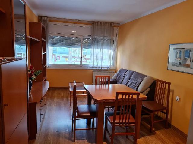Piso en alquiler en calle Francesc Ciurana, Girona, de 66 m² 2 habitaciones por 943