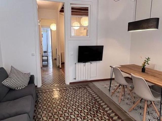 Piso en alquiler en calle Francisco Giner, Barcelona, de 68 m² 2 habitaciones por 1.700