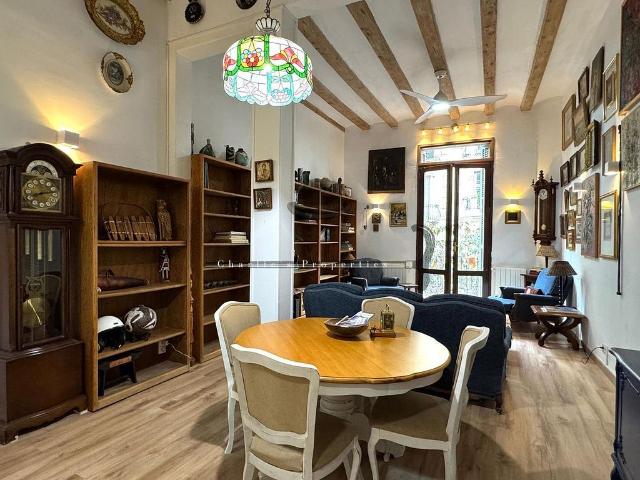 Piso en alquiler en calle Gran de Gràcia, Barcelona, de 102 m² 2 habitaciones por 2.250