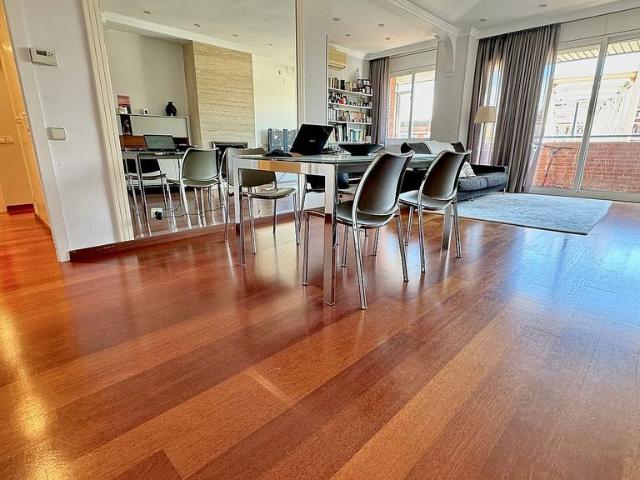 Piso en alquiler en calle Gran Via de Carles III, Barcelona, de 90 m² 3 habitaciones por 1.800