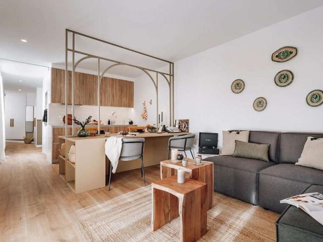 Piso en alquiler en calle Gran Via de Les Corts Catalanes, Barcelona, de 10 m² 1 habitación por 2.612
