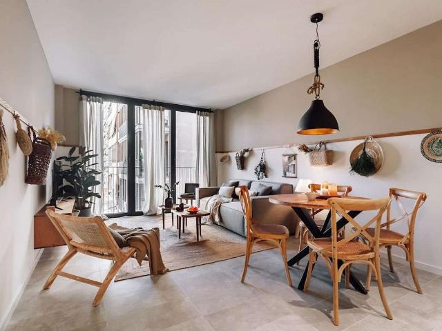 Piso en alquiler en calle Gran Via de Les Corts Catalanes, Barcelona, de 10 m² 2 habitaciones por 2.514
