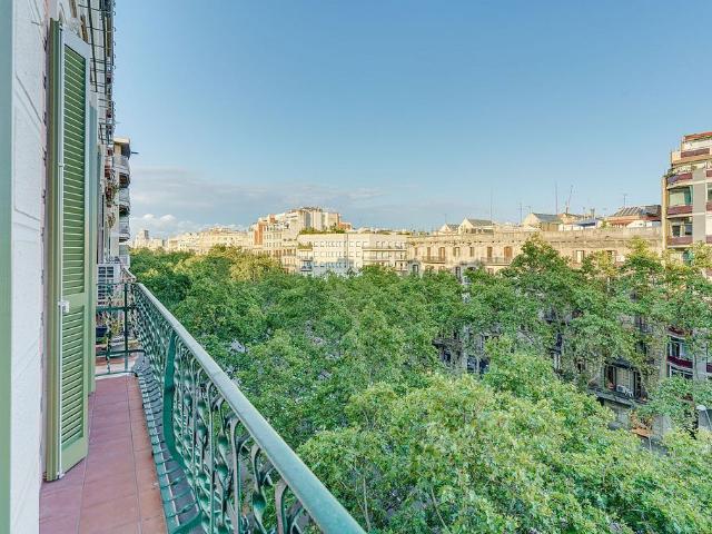 Piso en alquiler en calle Gran Via de Les Corts Catalanes, Barcelona, de 115 m² 3 habitaciones por 3.000