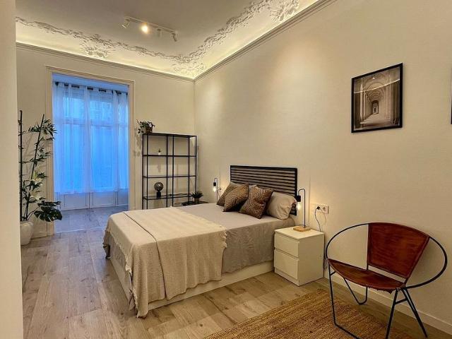 Piso en alquiler en calle Gran Via de Les Corts Catalanes, Barcelona, de 30 m² 1 habitación por 1.390
