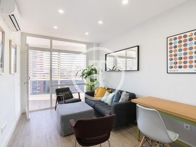 Piso en alquiler en calle Gran Via de Les Corts Catalanes, Barcelona, de 45 m² 1 habitación por 1.290