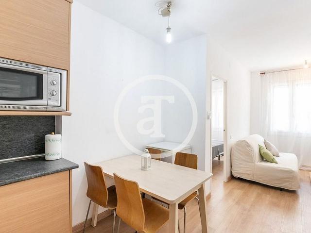 Piso en alquiler en calle Gran Via de Les Corts Catalanes, Barcelona, de 40 m² 1 habitación por 1.090