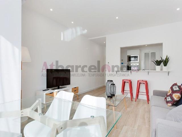 Piso en alquiler en calle Gran Via de Les Corts Catalanes, Barcelona, de 70 m² 2 habitaciones por 1.300