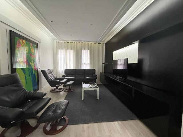 Piso en alquiler en calle Gran Via de Les Corts Catalanes, Barcelona, de 71 m² 2 habitaciones por 2.590